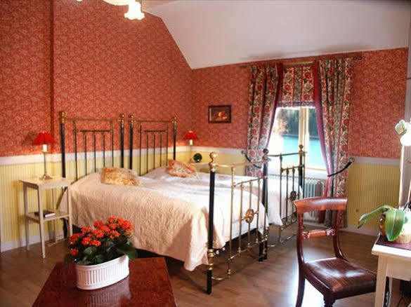 Hotell Torpa Pensionat - Sweden Hotels Сёдертелье Экстерьер фото